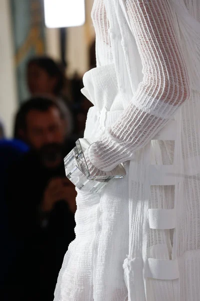 Look 7
